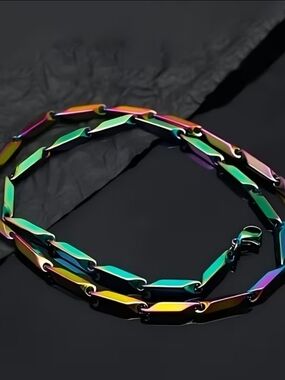 NWOT Iridescent Multi-Color Stainless Steel Link Necklace